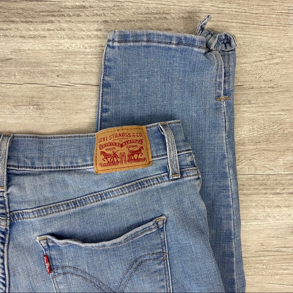 Levi’s Light Wash Jeans Size 10 - Picture 2 of 9